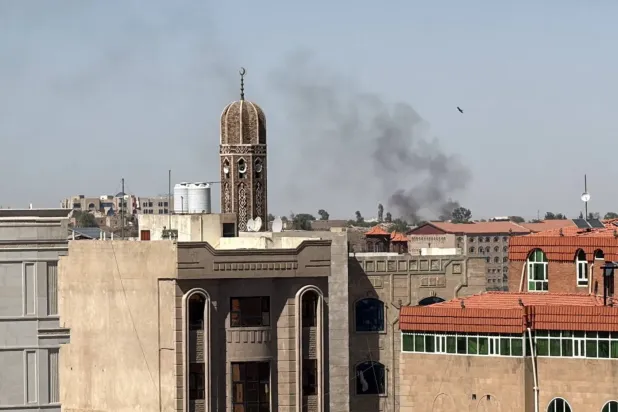 Yemen güçleri koalisyon desteğiyle BabulMendeb'in kontrolünü ele geçirdi... Sana'ya stratejik saldırı başlatıldı 