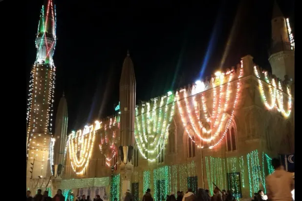احتفالات سنوية بمولد الإمام الحسين (فيسبوك)