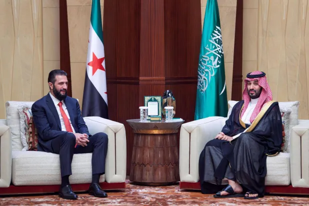 ولي العهد خلال لقائه مع الرئيس السوري في الرياض الثلاثاء (واس)
