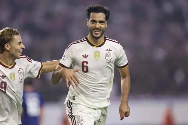  Spain's midfielder #6 Mikel Merino celebrates scoring his team's second goal during the UEFA Nations League Group A3 football match between Croatia and Spain at the Poljud stadium in Split on October 6, 2026. (AFP) 