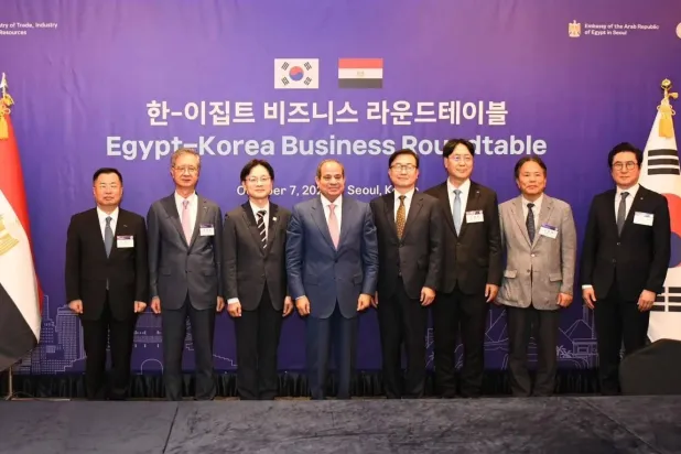 The Egyptian president on Wednesday stressed the importance of Korean companies considering expanding their investments (Egyptian Presidency’s Facebook page). 