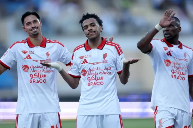 مصعب الجوير محتفلاً بهدفه في الخلود (تصوير: مشعل القدير)