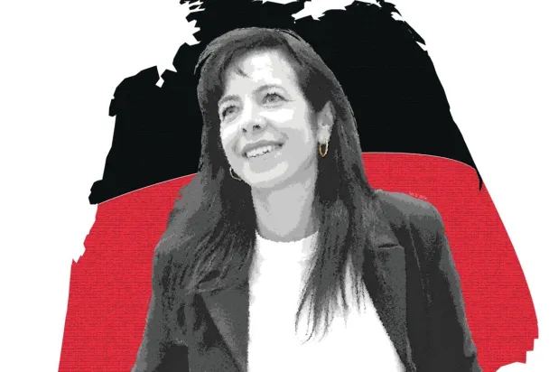شعرت بالعنصرية والتمييز في المعاملة...فدرست القانون سعياً للدفاع عن الحقوق المتساوية للجميع
