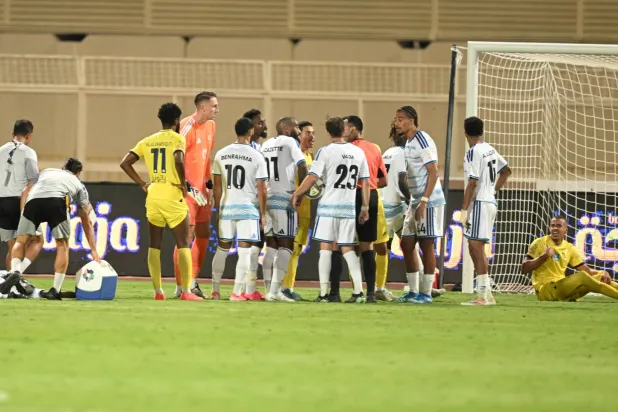 جانب من المواجهة التي انتهت بالتعادل الإيجابي 1-1 (تصوير: بشير صالح) 