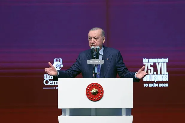 يحتاج الرئيس التركي رجب طيب إردوغان إلى دعم نواب أحزاب أخرى غير حزبه الحاكم لفتح الطريق أمام ترشحه للرئاسة (الرئاسة التركية)