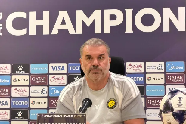 الأسترالي أنجي بوستيكوغلو مدرب النصر (تصوير: إبراهيم الشليل)