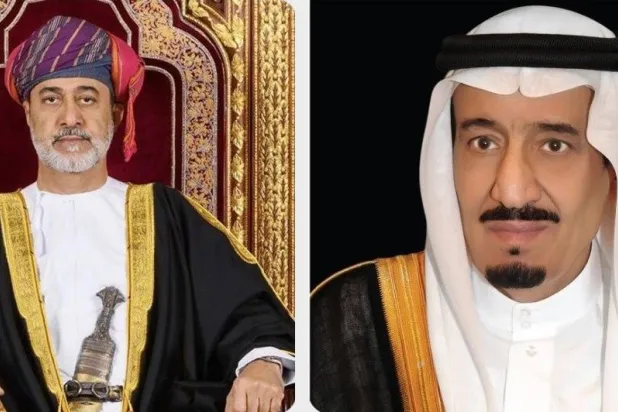 Custodian of the Two Holy Mosques King Salman bin Abdulaziz Al Saud and Sultan Haitham bin Tarik of Oman. (SPA)