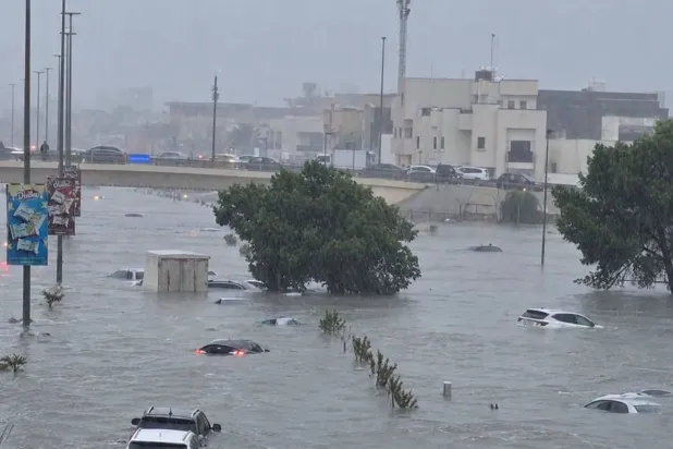 أضرار جسيمة للبنية التحتية في طرابلس جراء السيول العنيفة
