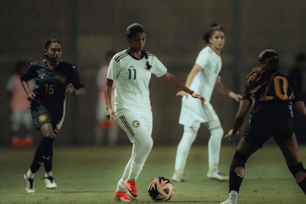 من لقاء الأخضر بنظيره الماليزي (موقع الاتحاد السعودي) 