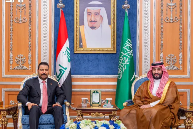 ولي العهد السعودي الأمير محمد بن سلمان لدى لقائه رئيس الوزراء العراقي علي الزيدي في الرياض الأربعاء (واس)
