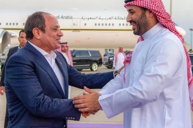 Egyptian President Abdel Fattah El-Sisi meets Saudi Crown Prince Mohammed bin Salman in NEOM during his visit to Saudi Arabia in August 2025 (SPA)