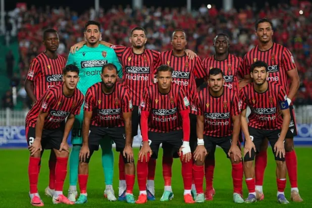 اتحاد العاصمة الجزائري إلى مجموعات الكونفيدرالية (نادي اتحاد العاصمة)