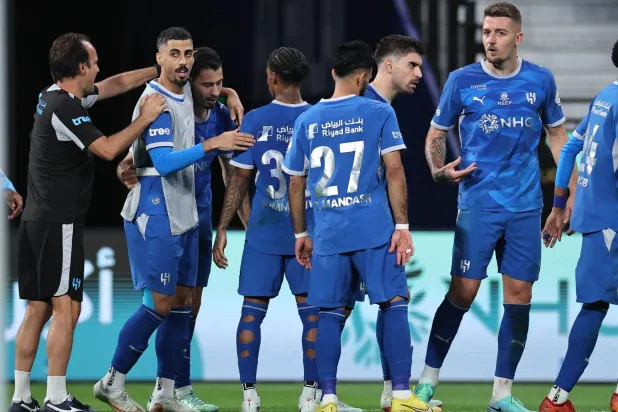 الدوري السعودي: مارتينلي ينقذ الهلال من فخ الحزم في الدقيقة القاتلة