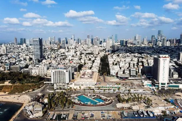 صورة عامة من مدينة تل أبيب الإسرائيلية (رويترز - أرشيفية)