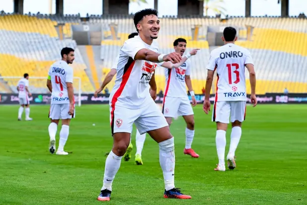 أحمد شريف يحتفل بهدف فوز الزمالك في بترول أسيوط (نادي الزمالك)