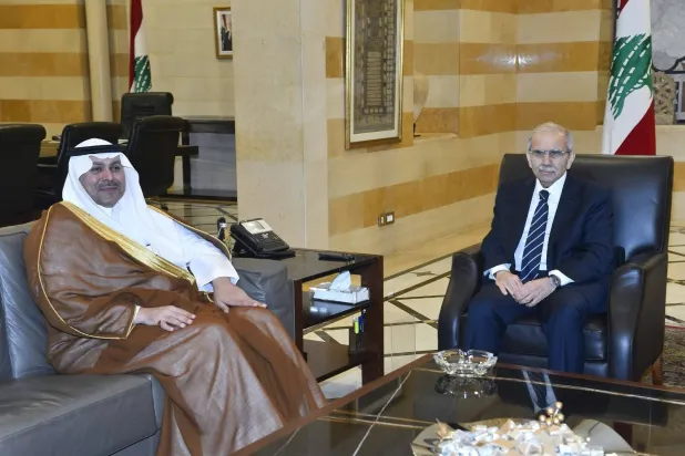 رئيس الحكومة اللبنانية نواف سلام يستقبل سفير المملكة العربية السعودية لدى لبنان فهد بن عبد الرحمن الدوسري (رئاسة الحكومة)
