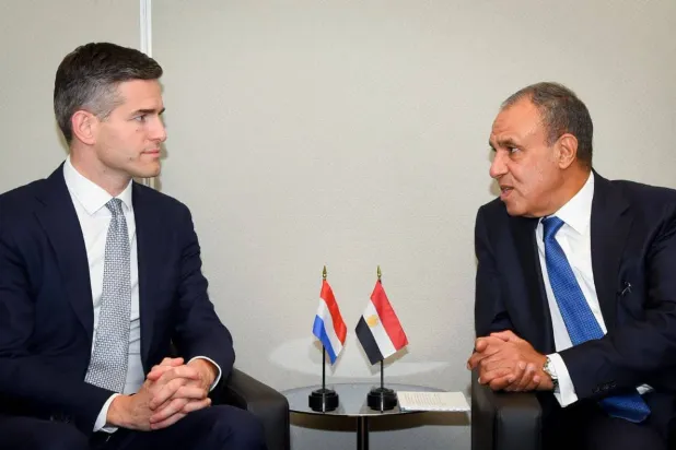 وزير الخارجية المصري خلال لقائه نظيره الهولندي على هامش أعمال الجمعية العامة للأمم المتحدة سبتمبر الماضي (الخارجية المصرية)