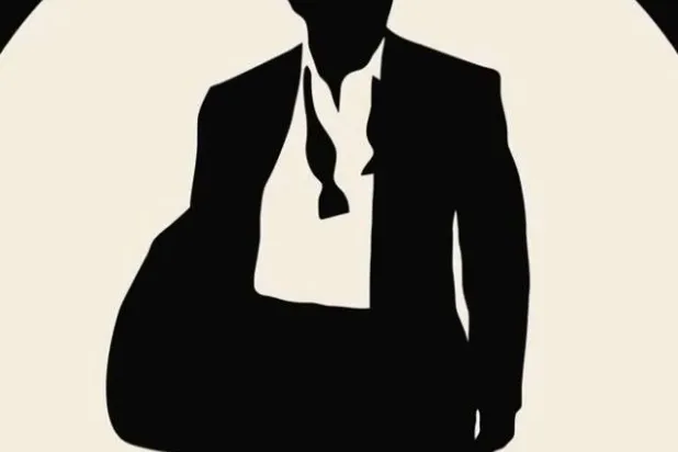 مَن سيرث بدلة «العميل 007» ومسدسه الشهير؟