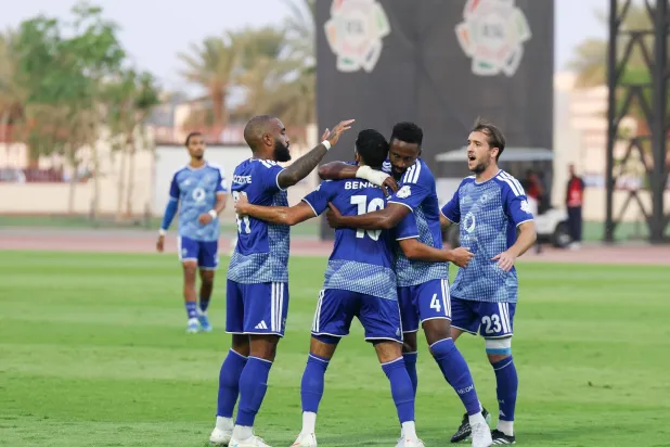 نيوم يستعيد نغمة الانتصارات بثنائية في أبها