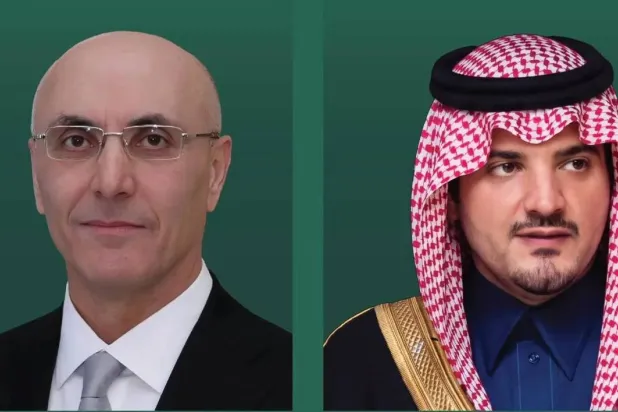 Saudi Minister of Interior Prince Abdulaziz bin Saud bin Naif bin Abdulaziz and his Lebanese counterpart Ahmad Al-Hajjar. (Asharq Al-Awsat)