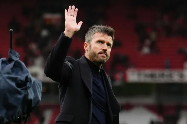  25 October 2026, United Kingdom, Manchester: Manchester United manager Michael Carrick waves after the English Premier League soccer match between Manchester United and AFC Bournemouth at Old Trafford. (dpa)