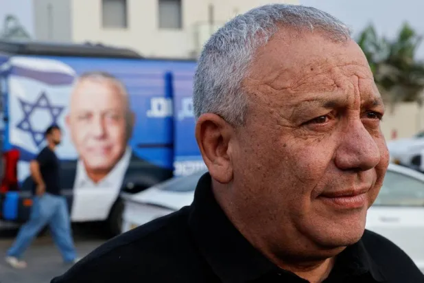  Former military chief Gadi Eisenkot, leader of the Yashar party, visits a polling station, on the day of Israel’s national election, in Ofakim, southern Israel, October 27, 2026. (Reuters)