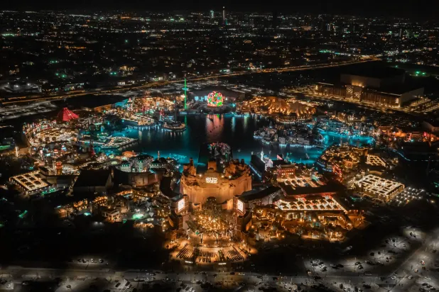 موسم الرياض من سحر «الديرة» إلى صخب «البوليفارد»
