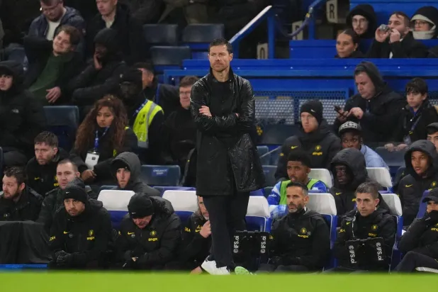  24 October 2026, United Kingdom, London: Chelsea manager Xabi Alonso appears dejected on the touchline during the English Premier League soccer match between Chelsea and Tottenham Hotspur at Stamford Bridge. (dpa)