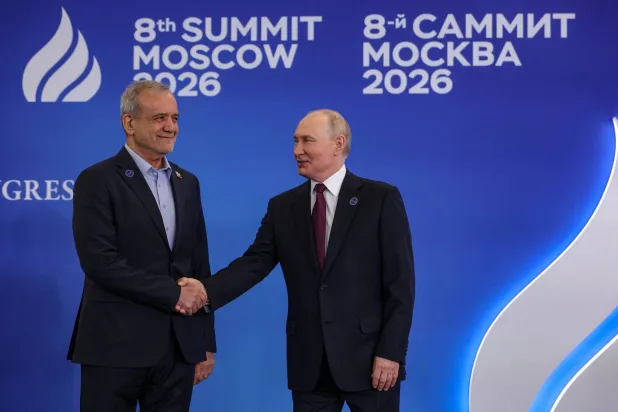 Russian President Vladimir Putin shakes hands with Iranian President Masoud Pezeshkian during the official welcoming ceremony at the Summit of Heads of State and Government of the Gas Exporting Countries Forum (GECF) in Moscow, Russia, October 27, 2026. (Reuters)