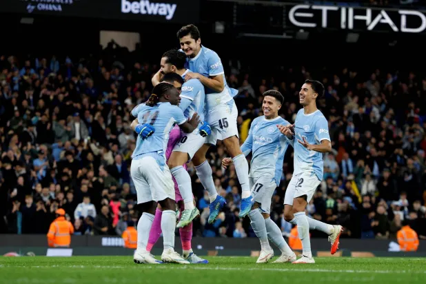 مانشستر سيتي يعبر برايتون بركلات الترجيح إلى ربع نهائي كأس الرابطة