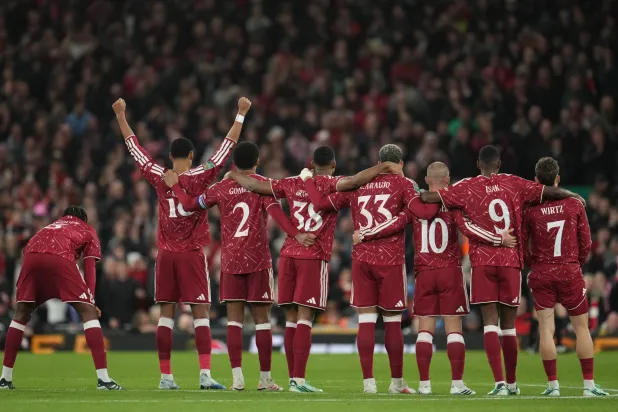 ليفربول سوف يستضيف بورنموث في لقاء يحمل طابعاً خاصاً (أ.ب)