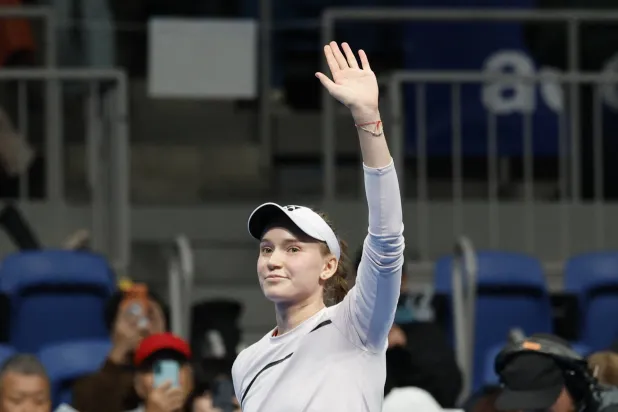 Tennis - WTA 500 - Pan Pacific Open - Ariake Coliseum, Tokyo, Japan - October 29, 2026 Kazakhstan's Elena Rybakina celebrates after winning her round of 16 match against Kazakhstan's Yulia Putintseva REUTERS/Kim Kyung-Hoon