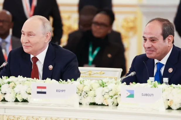 السيسي: المياه العابرة للحدود يجب أن تكون جسراً للتعاون لا سبباً للنزاع