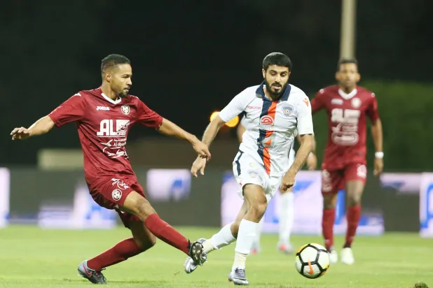 ديربيات مثيرة جمعت الفريقين على مدار تاريخهما (تصوير: سعد العنزي)