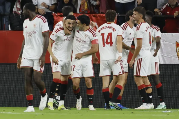 إشبيلية وبلباو وديبورتيفو يتأهلون في كأس ملك إسبانيا