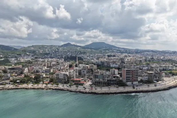Suriye’nin sahil kenti Banyas’tan havadan çekilmiş bir görüntü, 8 Nisan (Reuters)