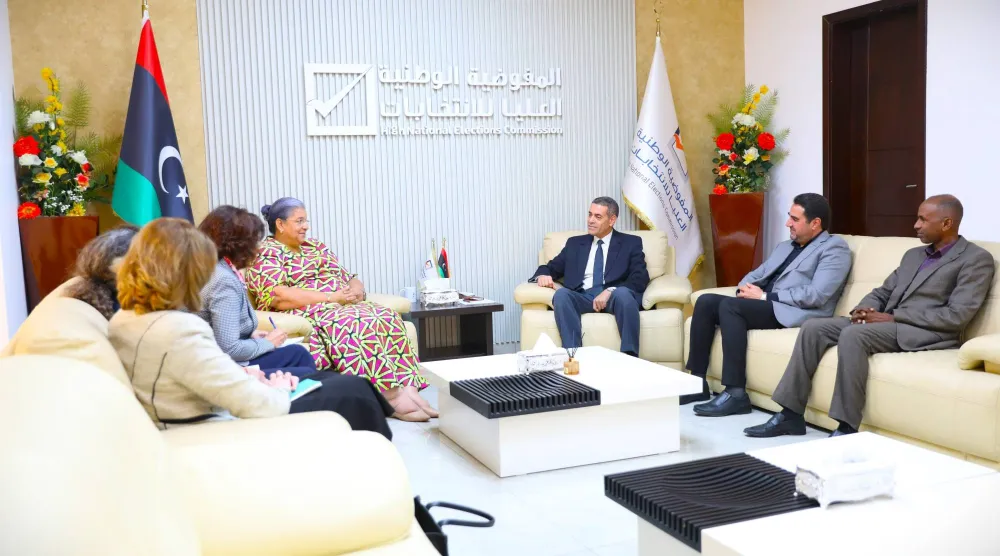اجتماع سابق لتيتيه مع رئيس المفوضية العليا للانتخابات في ليبيا (أرشيفية - المفوضية)