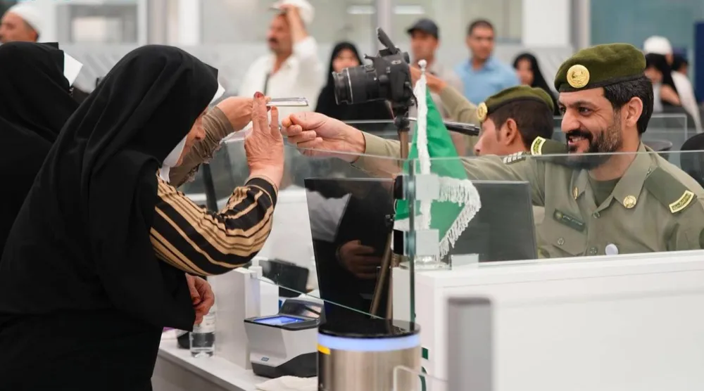 تنفيذ خطة دقيقة ومنظمة لمغادرة الحجاج الإيرانيين البالغ عددهم نحو 76 ألف حاج (واس)