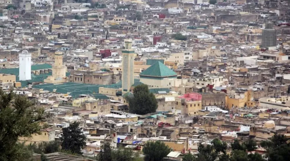 منظر عام يُظهر مدينة فاس القديمة في المغرب (رويترز) 