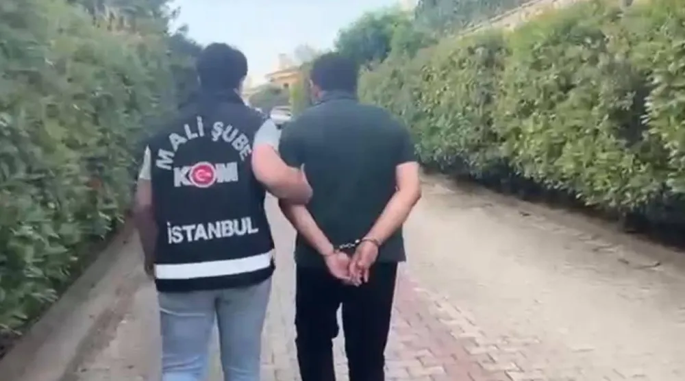 قوات الأمن التركية تنفذ حملة موسعة على مشتبهين بدعم «حركة غولن» في ذكرى محاولة الانقلاب عام 2016 (الداخلية التركية)