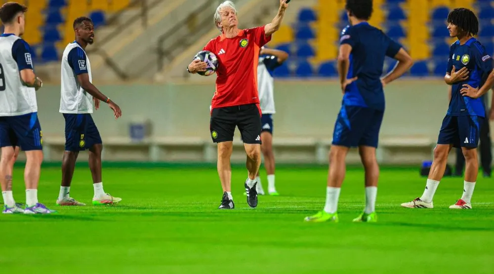خيسوس خلال أول تدريب النصر الأول (نادي النصر)