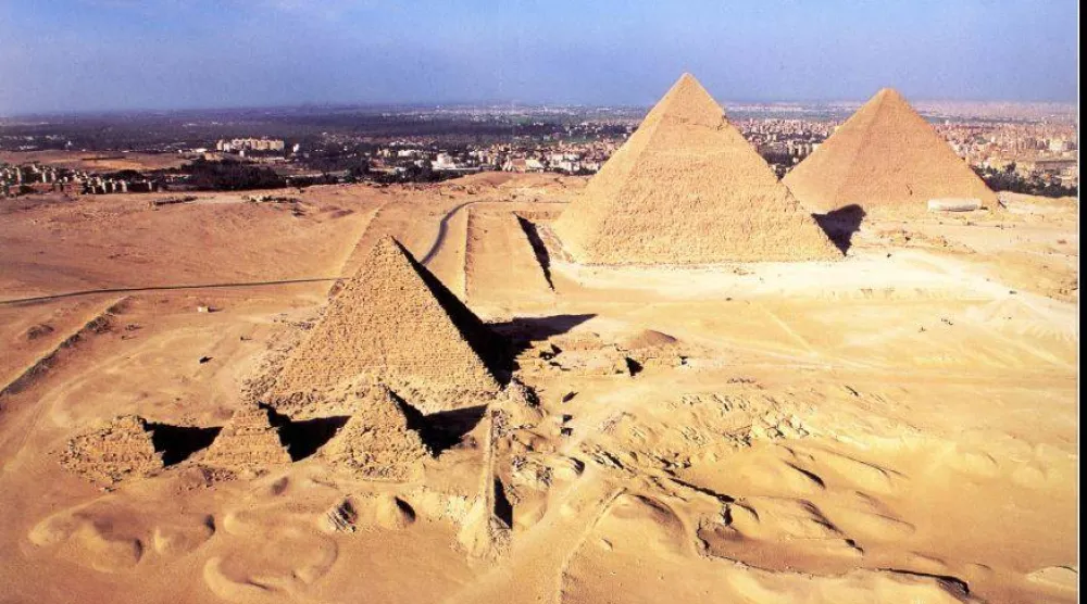 منطقة الأهرامات تتصدر أفضل 7 أماكن للزيارة في العالم (وزارة السياحة والآثار)