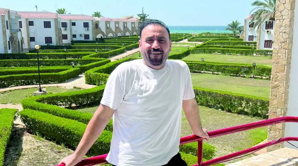 يستعد القاسم لإحياء حفلات غنائية بالساحل الشمالي في مصر (حسابه على {فيسبوك})