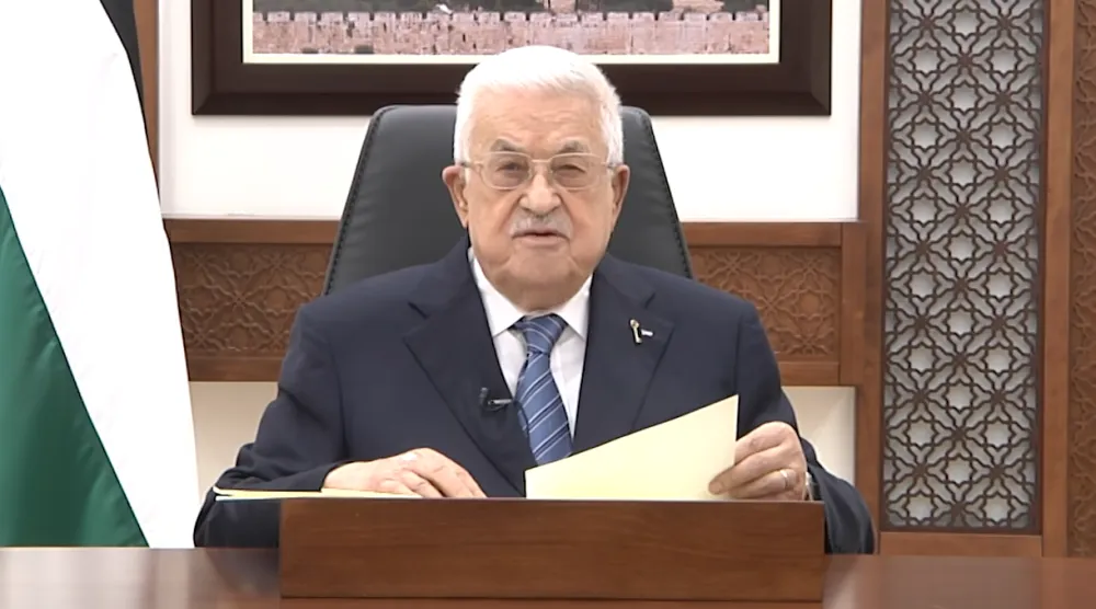 الرئيس الفلسطيني محمود عباس خلال كلمة تلفزيونية (لقطة من فيديو)