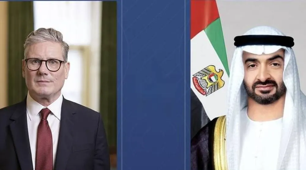 الشيخ محمد بن زايد آل نهيان رئيس دولة الإمارات وكير ستارمر رئيس وزراء المملكة المتحدة (وام)