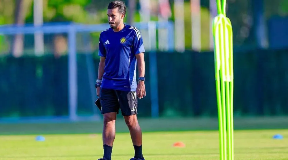 عبد العزيز العلوني مدرب سيدات النصر (نادي النصر)