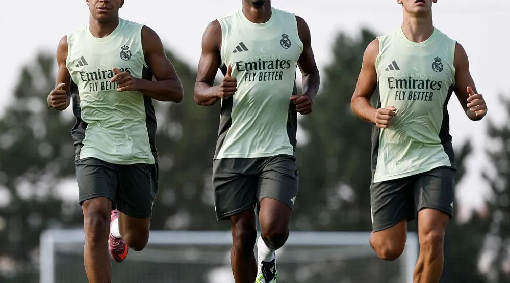 عاد فريق ريال مدريد الإسباني للتدريبات (وسائل إعلام عالمية) 