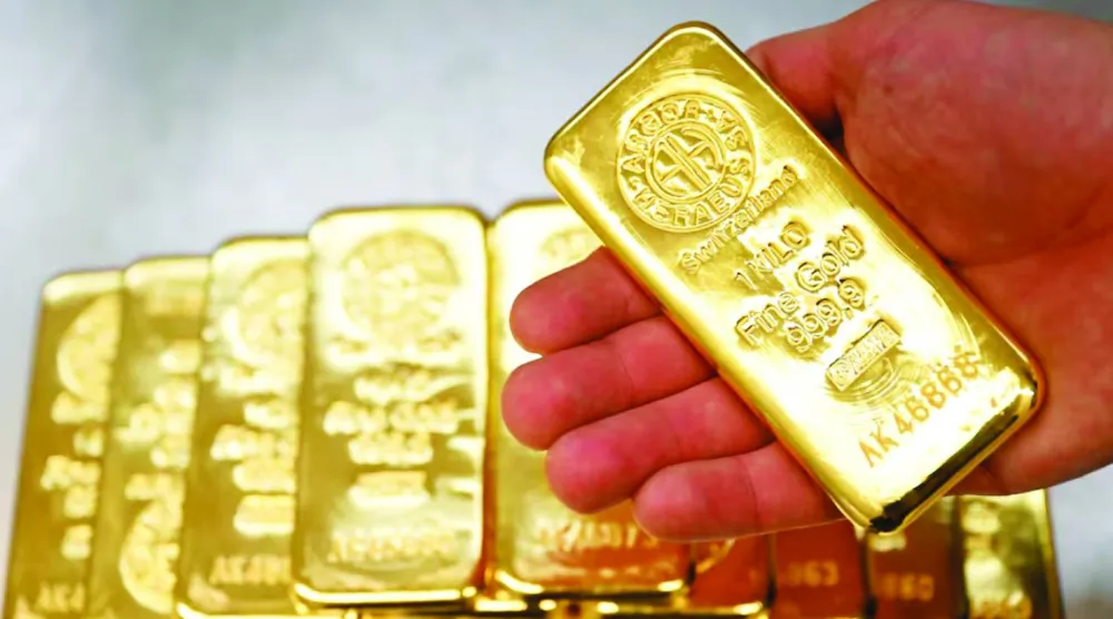 سبائك ذهبية مكدّسة بغرفة صناديق الأمانات في بيت الذهب «برو أوروم» بمدينة ميونيخ (رويترز)