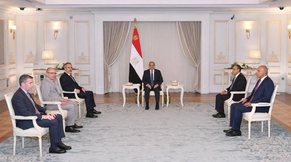 السيسي وفيدان أكدا رفض إعادة الاحتلال العسكري لقطاع غزة (الرئاسة المصرية) 