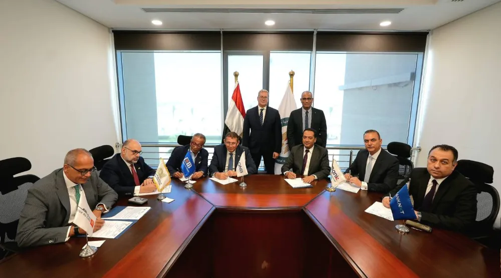 وزير البترول المصري يشهد توقيع اتفاقية مبادئ لتمويل مشروع الشركة المصرية لـ«الصودا آش» (وزارة البترول المصرية)